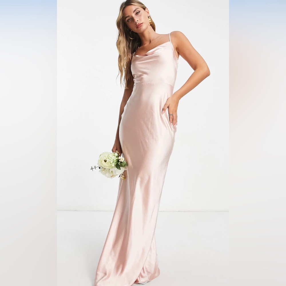 Pretty Lavish Bridesmaid Gown - image 1